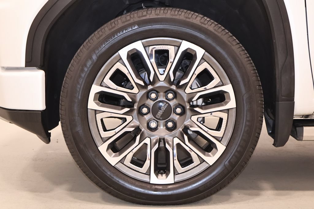 Used 2023 GMC Sierra 1500 Denali Ultimate AWD/4WD image 47