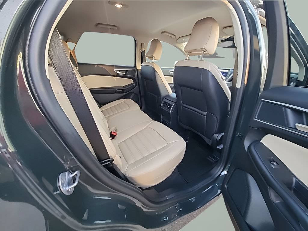 Certified 2024 Ford Edge SEL w/ Convenience Package AWD/4WD image 13