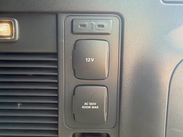 Certified 2025 Ford Expedition Platinum AWD/4WD image 29