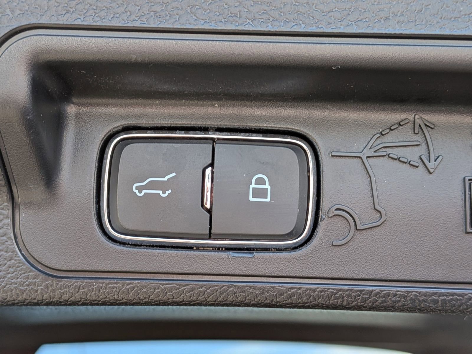 Certified 2023 Ford Explorer XLT w/ Equipment Group 202A image 15