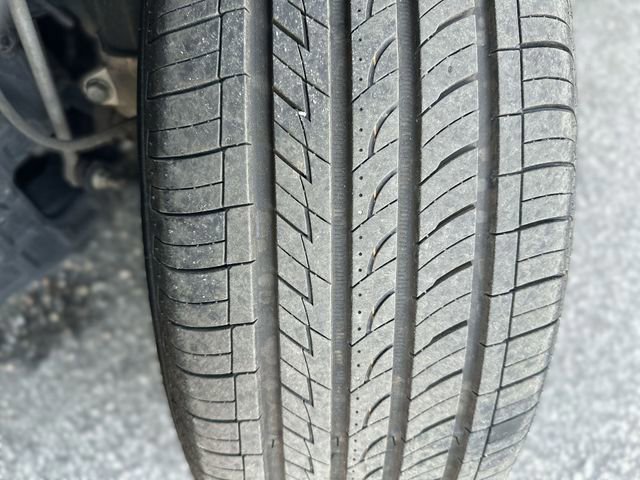 Used 2023 Nissan Rogue S AWD/4WD image 11