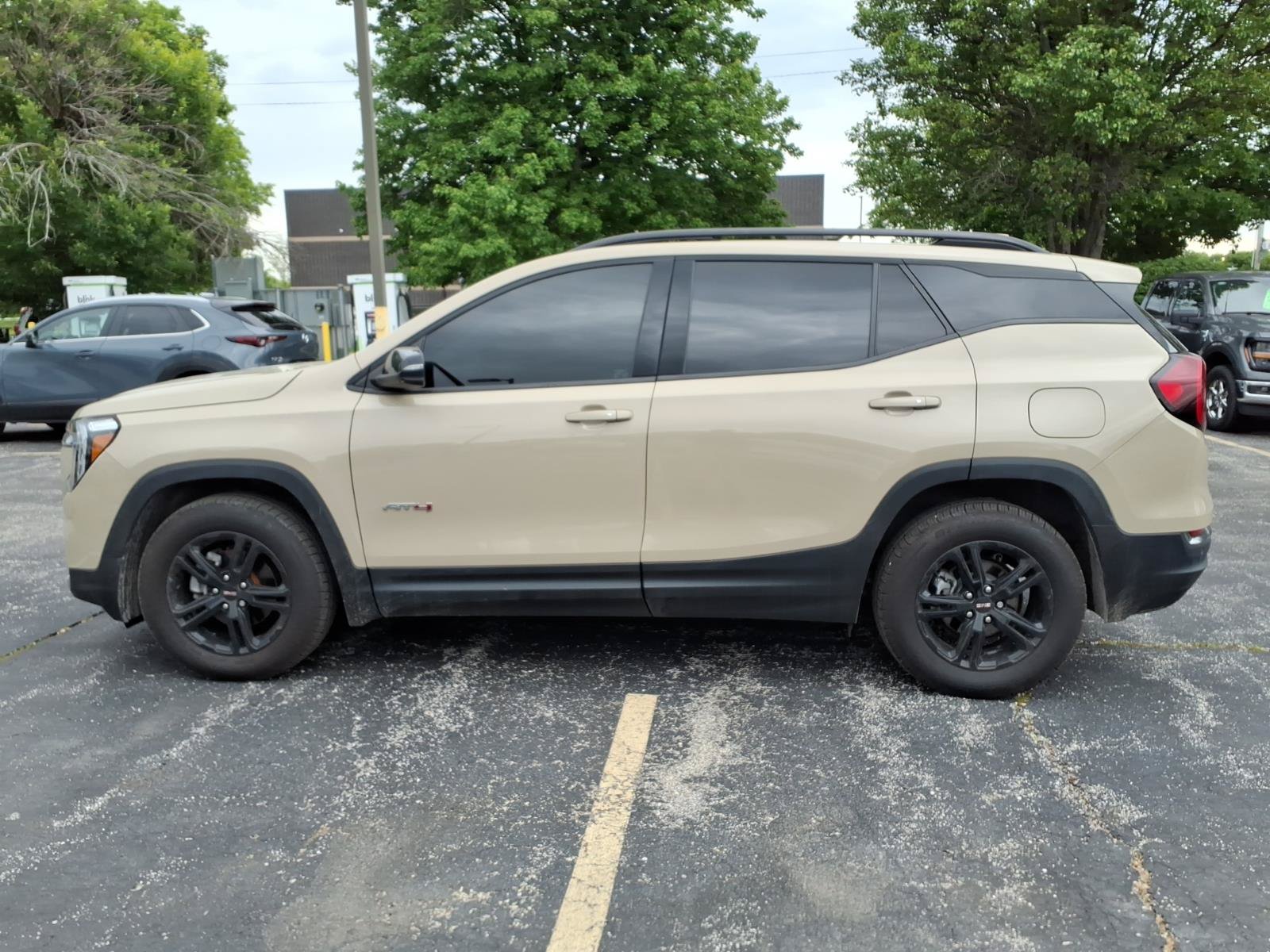 Used 2022 GMC Terrain AT4 w/ LPO, Floor Liner Package AWD/4WD image 5
