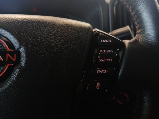 Used 2025 Nissan Frontier PRO-4X w/ Pro Convenience Package AWD/4WD image 8