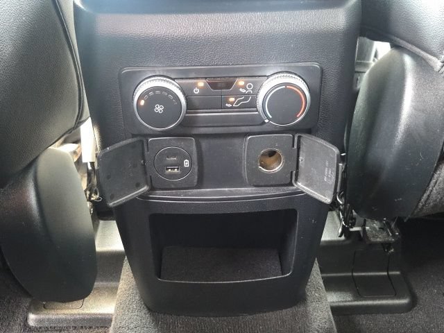 Certified 2021 Ford Explorer XLT w/ Equipment Group 202A AWD/4WD image 19