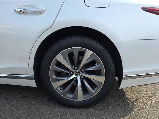 Used 2018 Lexus LS 500 AWD w/ Accessory Package (Z1) image 13