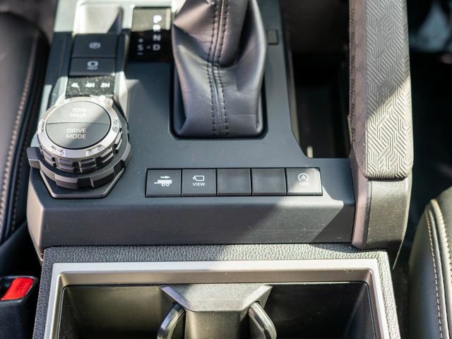 Used 2025 Toyota Tacoma Limited image 30