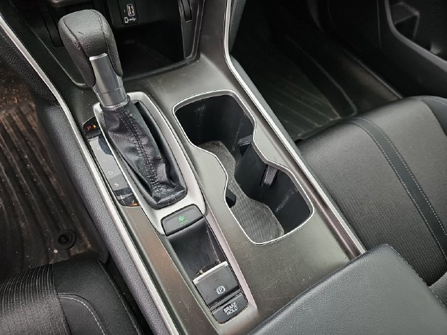 Used 2018 Honda Accord EX image 28