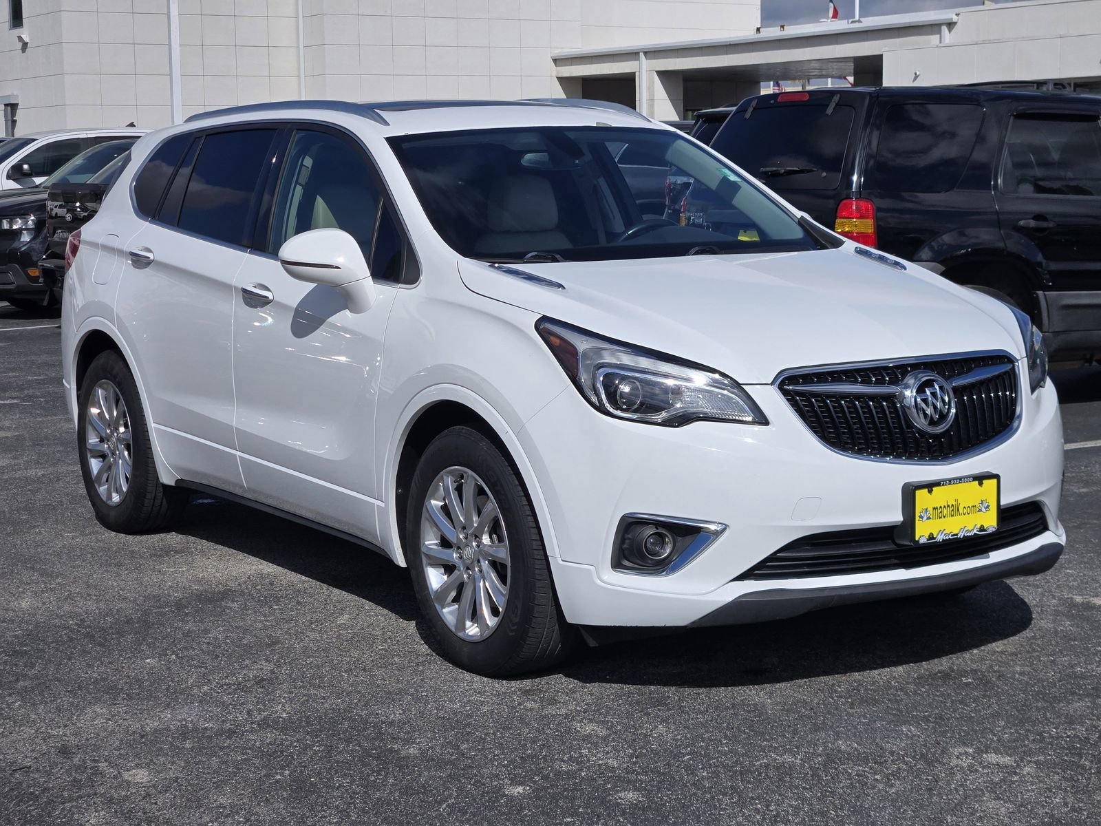 Used 2019 Buick Envision Essence FWD image 3