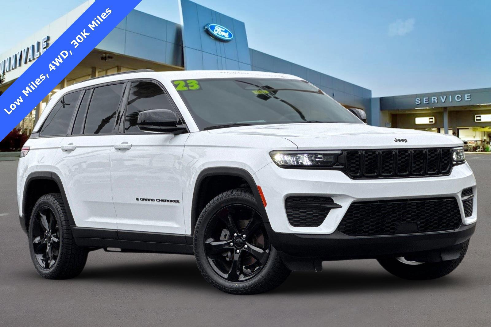 Used 2023 Jeep Grand Cherokee Altitude image 8