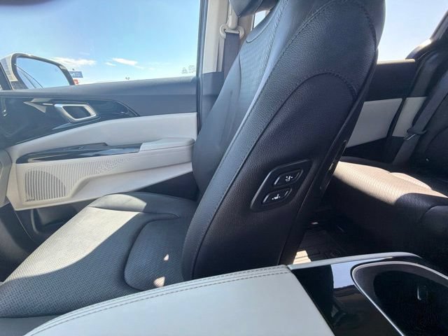 Used 2024 Kia Carnival SX Prestige FWD image 22