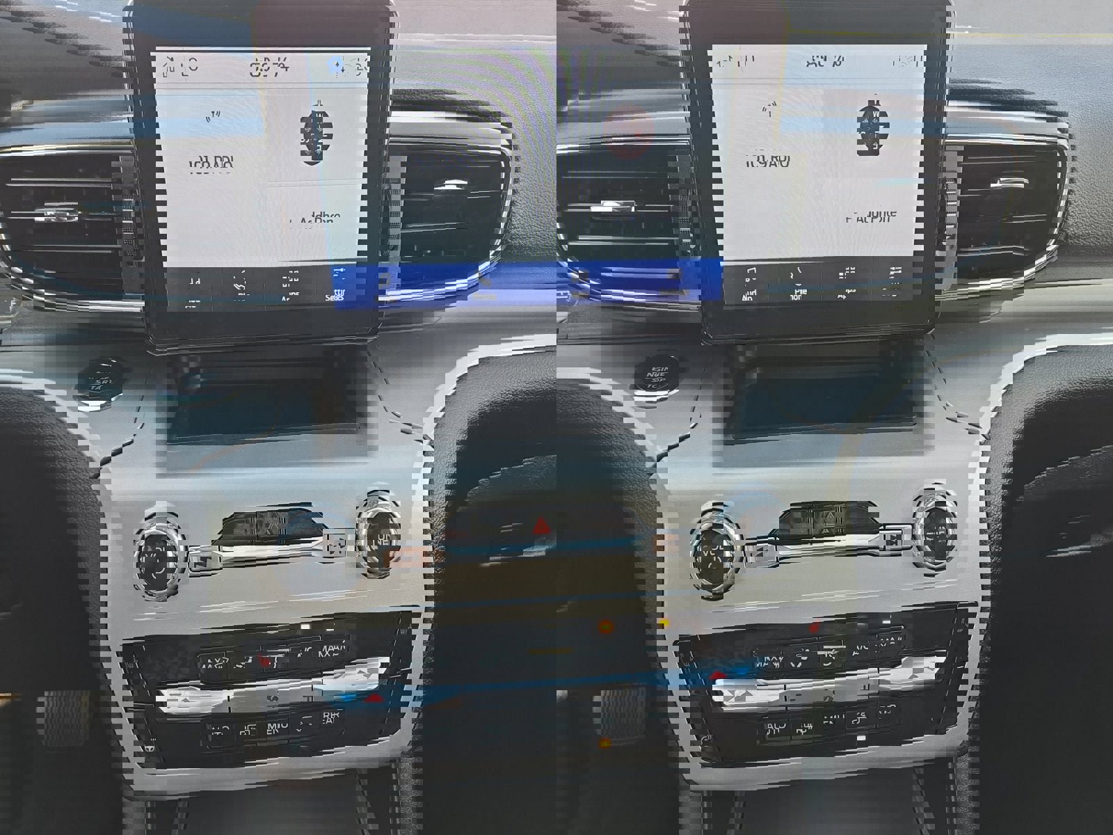 Certified 2022 Ford Explorer XLT w/ Equipment Group 202A image 17