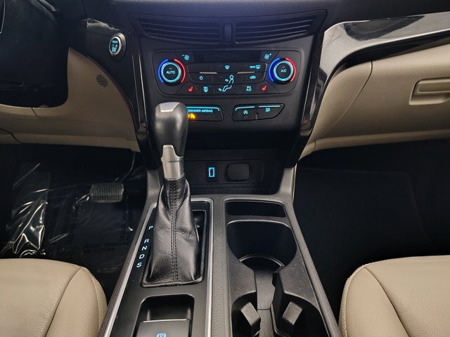 Certified 2017 Ford Escape Titanium FWD image 37