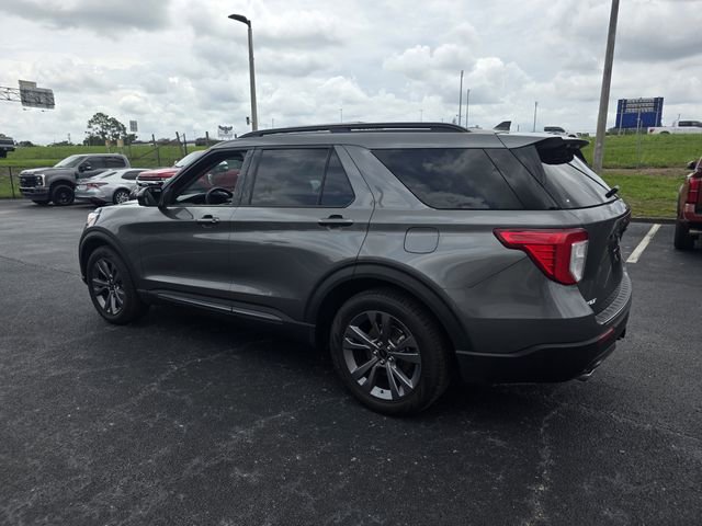 Certified 2023 Ford Explorer XLT w/ Equipment Group 202A RWD image 7