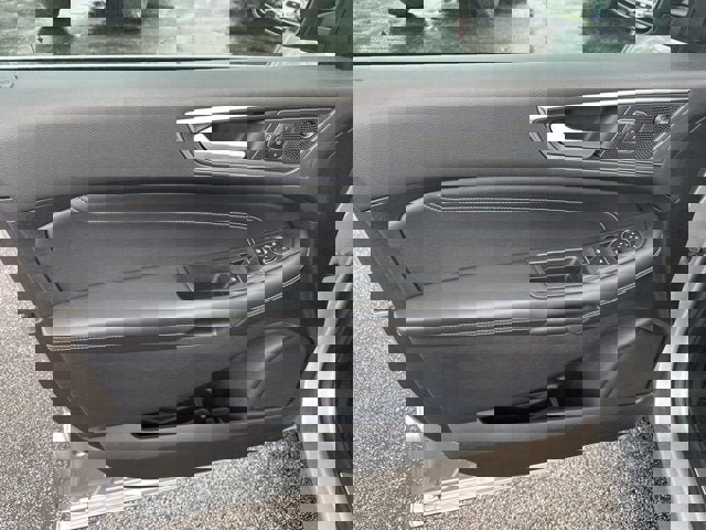 Certified 2021 Ford Edge Titanium w/ Equipment Group 301A FWD image 13