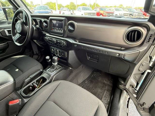Used 2021 Jeep Wrangler Unlimited Sport AWD/4WD image 4