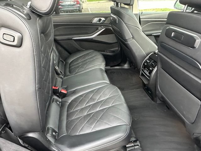 Used 2024 BMW X7 xDrive40i AWD/4WD image 10