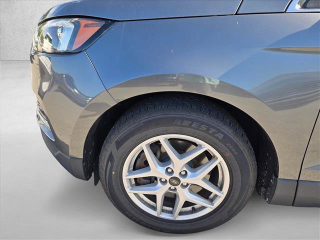 Certified 2024 Ford Edge SEL AWD/4WD image 16