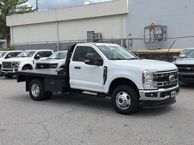 Certified 2026 Ford F350 XL w/ XL Chrome Package AWD/4WD image 1