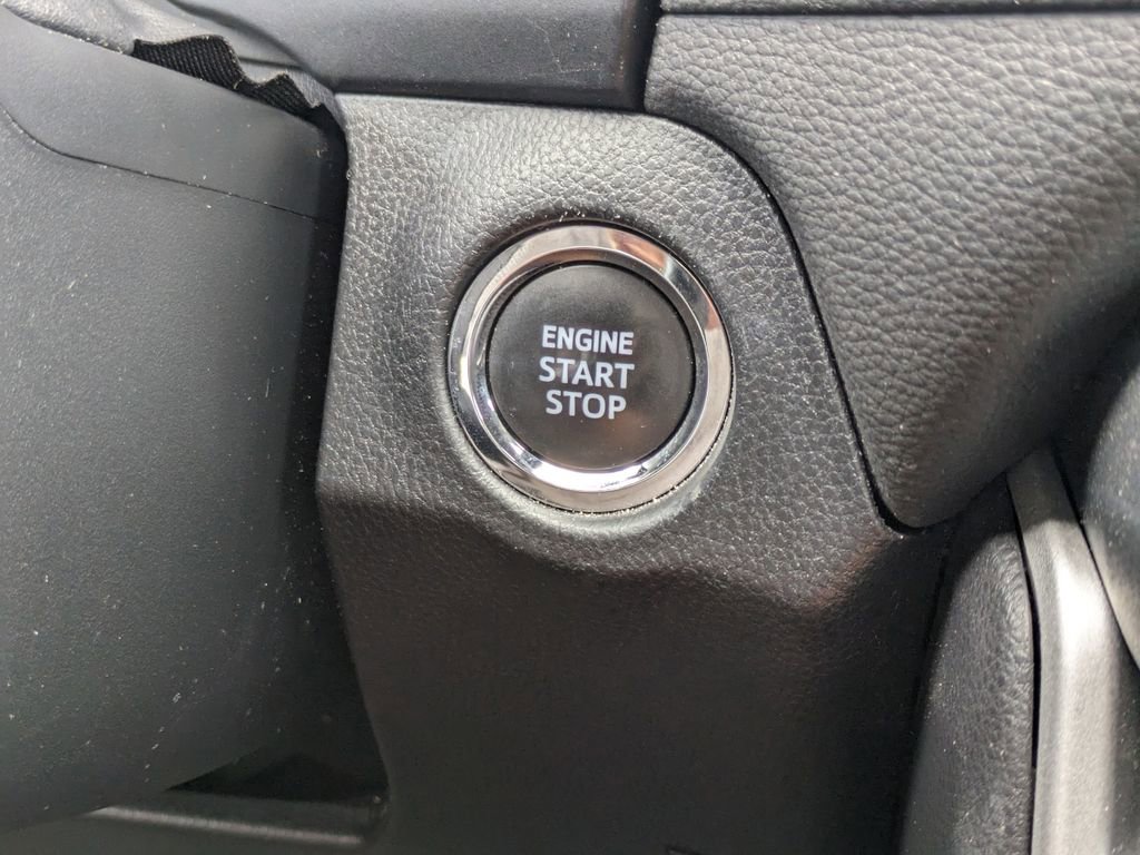 Used 2023 Toyota RAV4 XLE FWD image 28