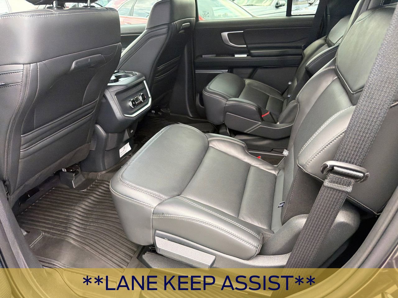 Certified 2025 Ford Expedition Platinum w/ Stealth Appearance Package AWD/4WD image 23