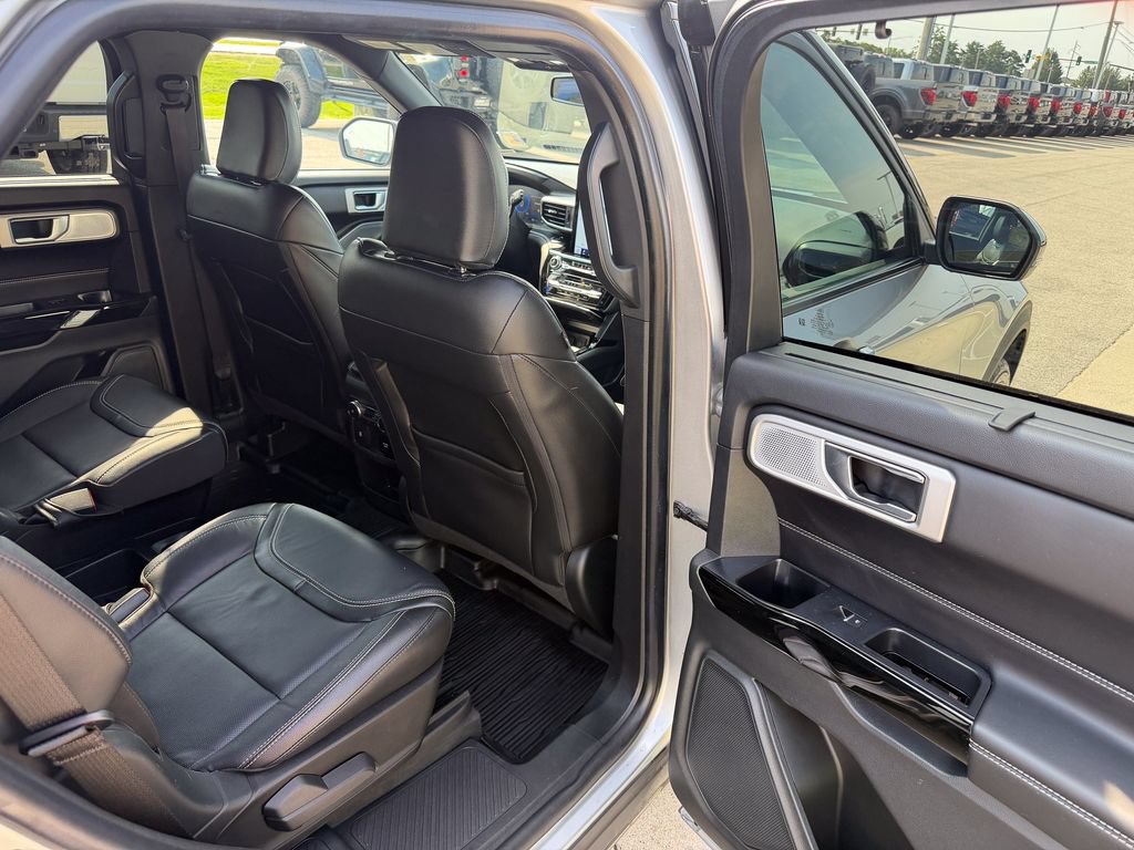 Certified 2021 Ford Explorer ST w/ Equipment Group 401A AWD/4WD image 19