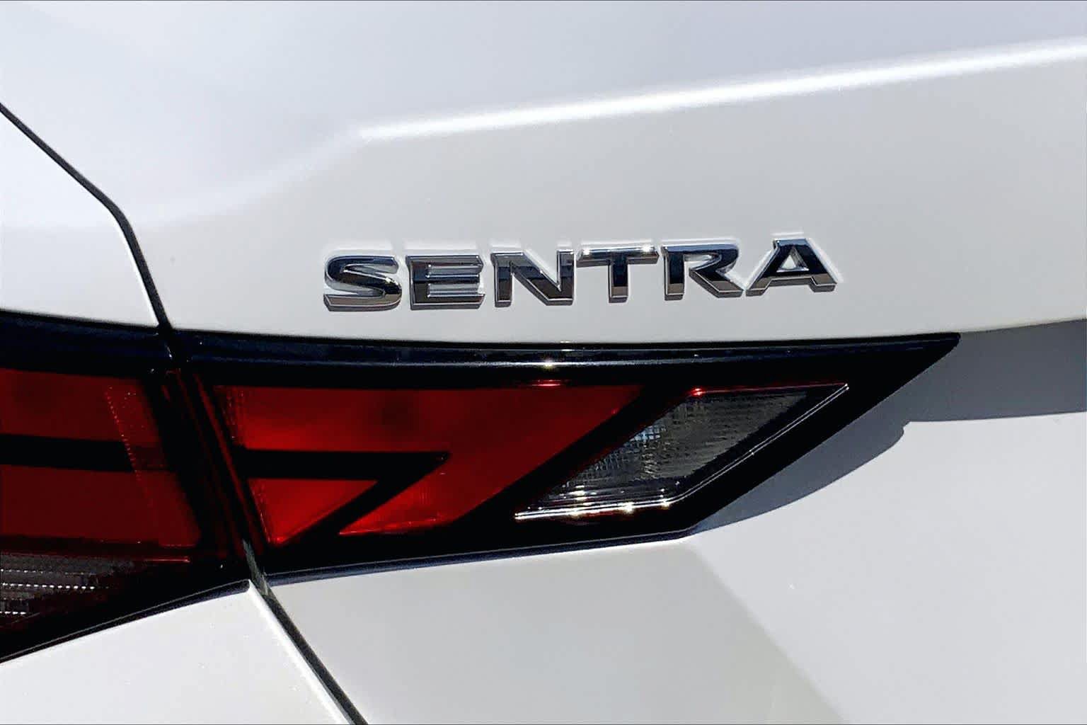 Used 2024 Nissan Sentra SV FWD image 10