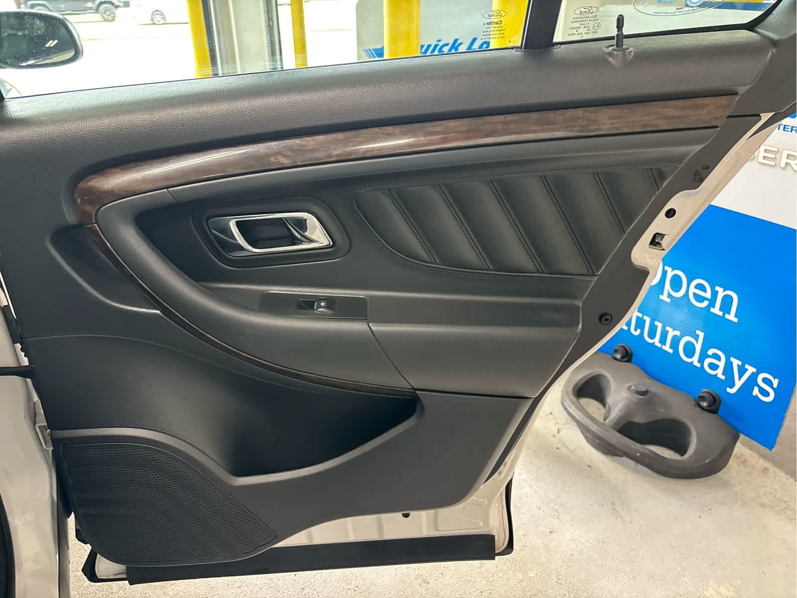 Certified 2018 Ford Taurus Limited AWD/4WD image 35
