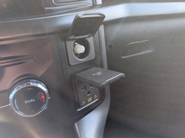 Certified 2024 Ford F150 XLT w/ Equipment Group 302A MID AWD/4WD image 39