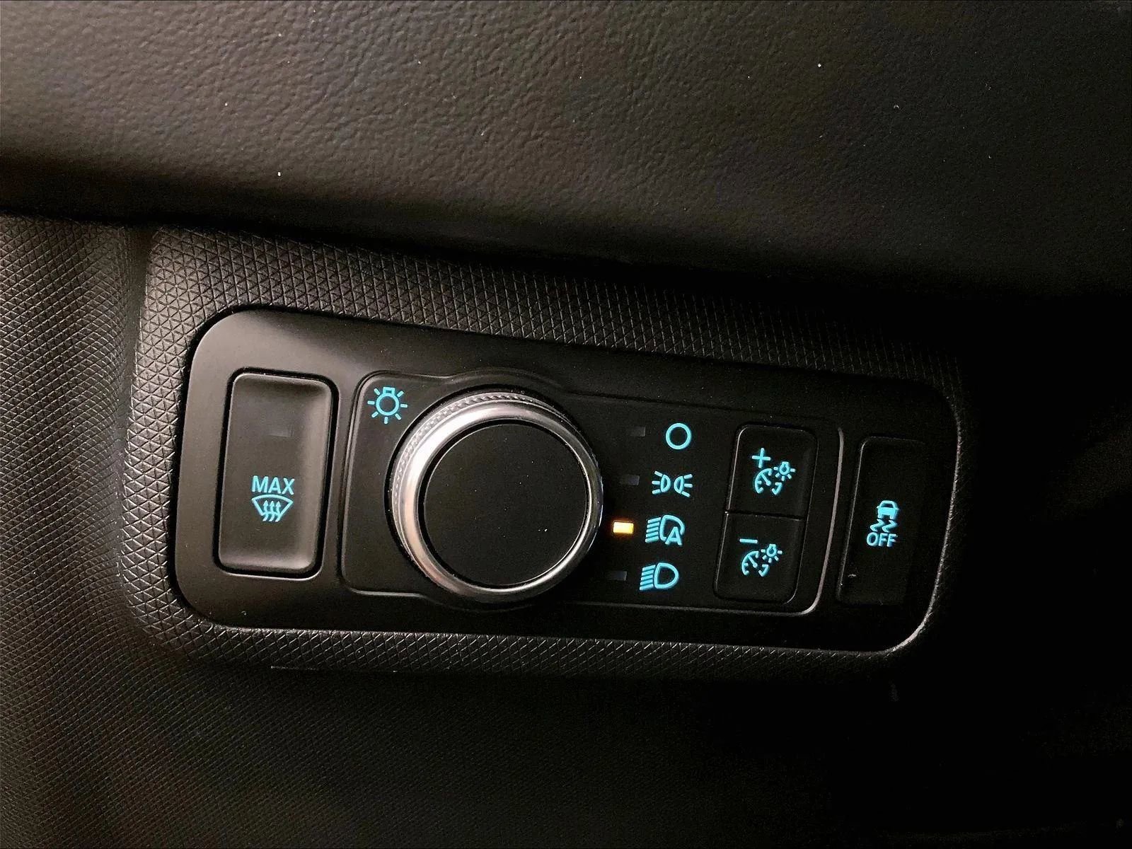 Certified 2022 Ford Mustang Mach-E Select AWD/4WD image 30