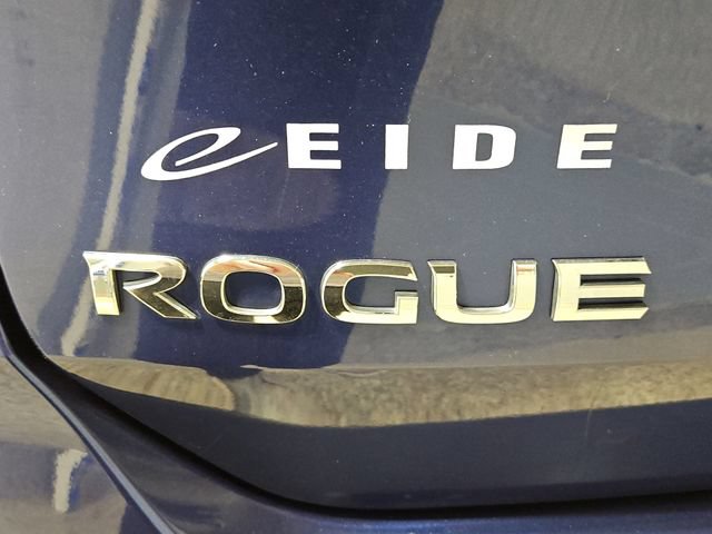 Used 2018 Nissan Rogue SV AWD/4WD image 40