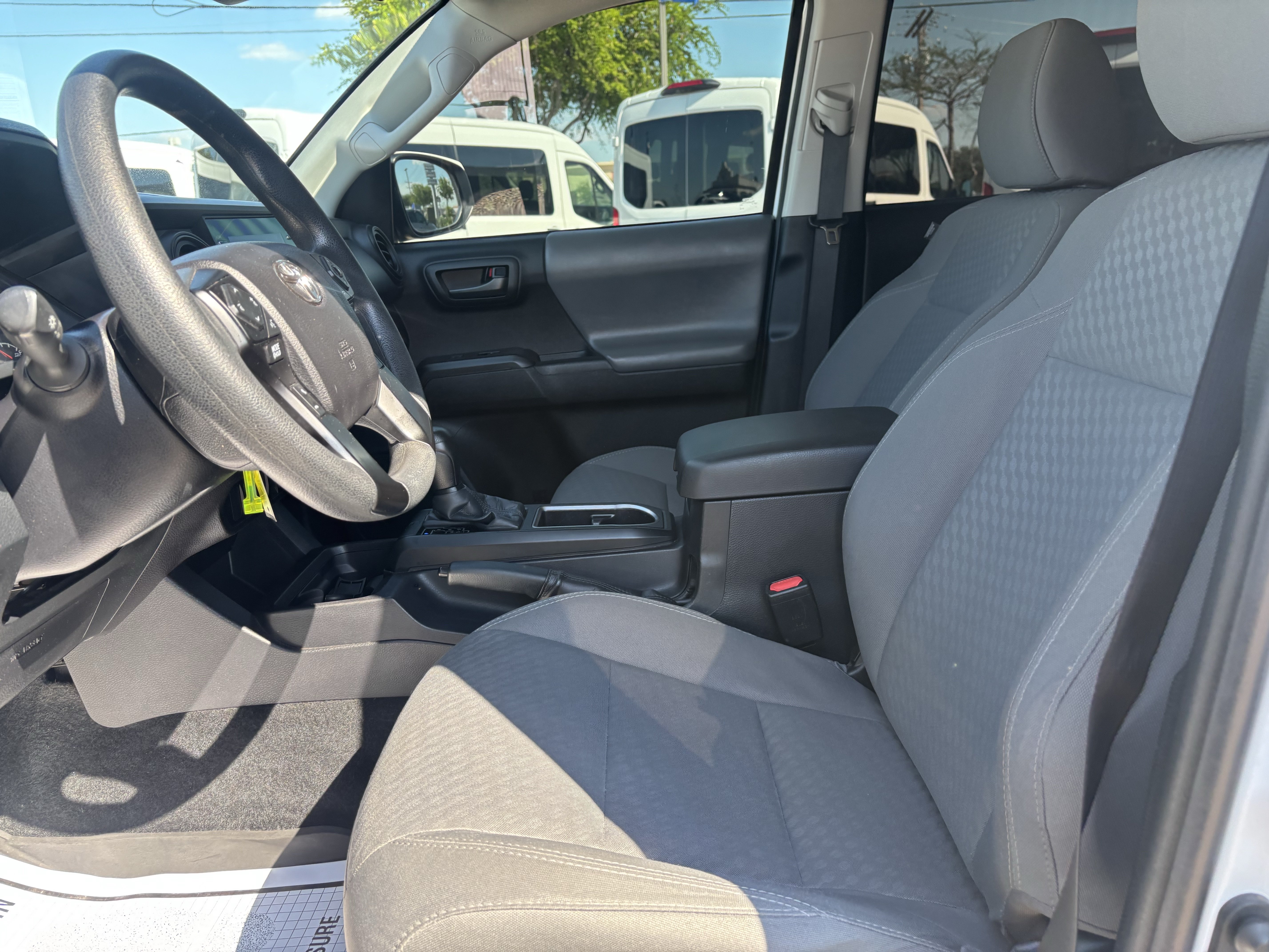 Used 2021 Toyota Tacoma SR w/ SR Convenience Package RWD image 12