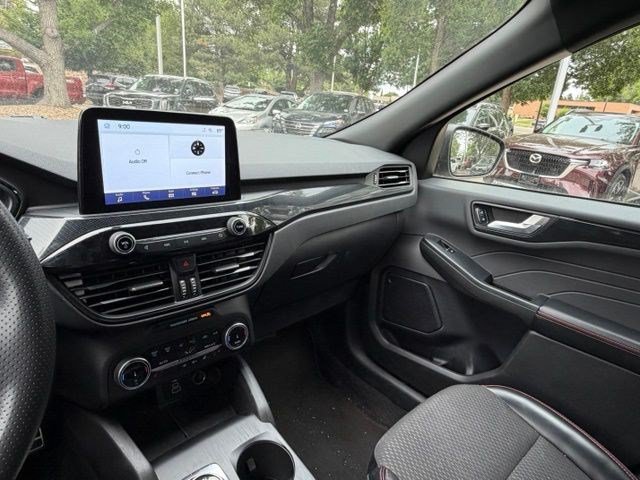 Certified 2024 Ford Escape ST-Line AWD/4WD image 20