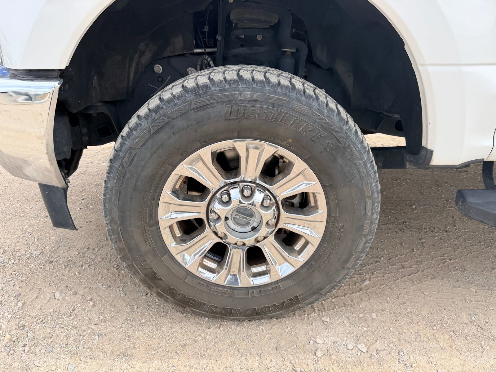 Certified 2019 Ford F250 Lariat w/ Chrome Package image 10