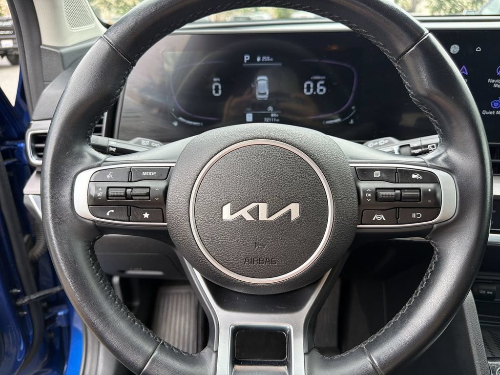 Used 2023 Kia Sportage EX FWD image 13