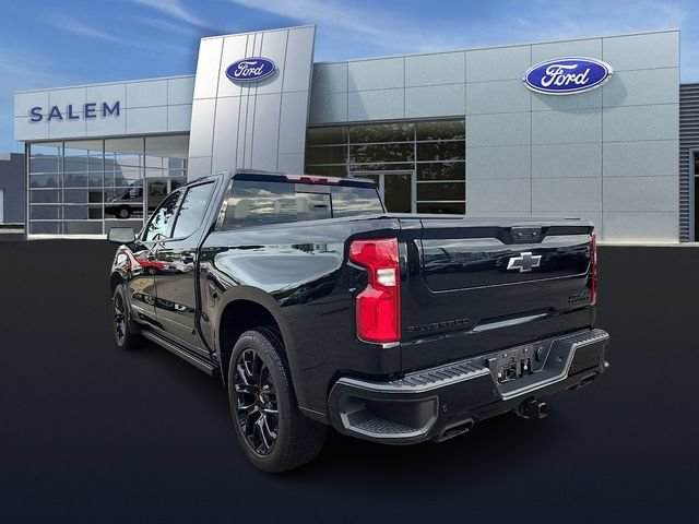 Used 2025 Chevrolet Silverado 1500 High Country w/ Midnight Edition AWD/4WD image 4