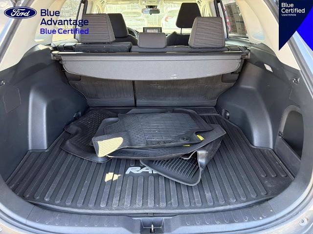 Used 2021 Toyota RAV4 LE AWD/4WD image 7