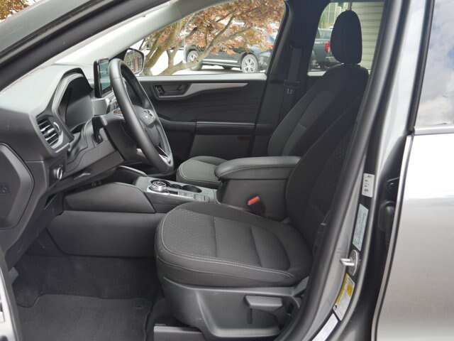 Certified 2025 Ford Escape Active AWD/4WD image 3