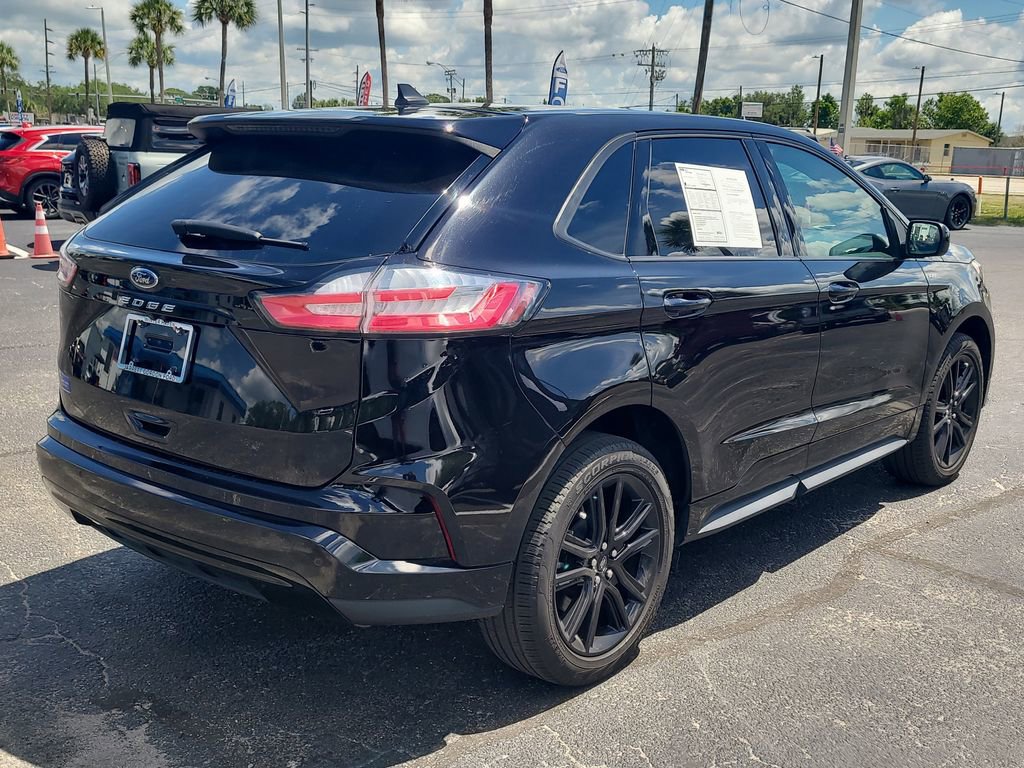 Certified 2024 Ford Edge ST-Line AWD/4WD image 4