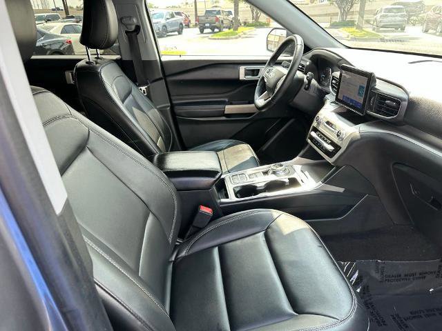 Certified 2022 Ford Explorer XLT w/ Equipment Group 202A image 23