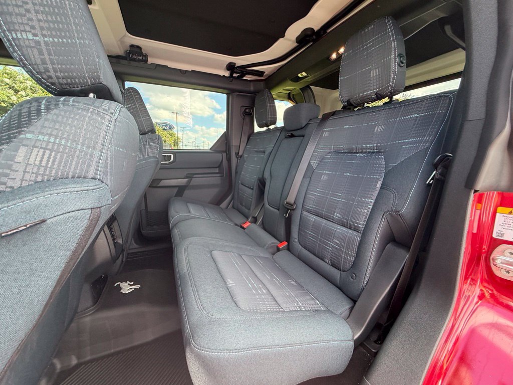 Certified 2026 Ford Bronco Heritage Edition AWD/4WD image 27