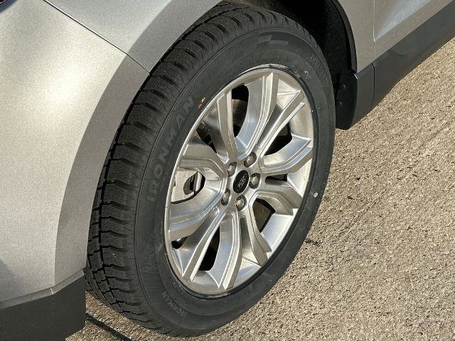 Certified 2024 Ford Edge Titanium AWD/4WD image 11