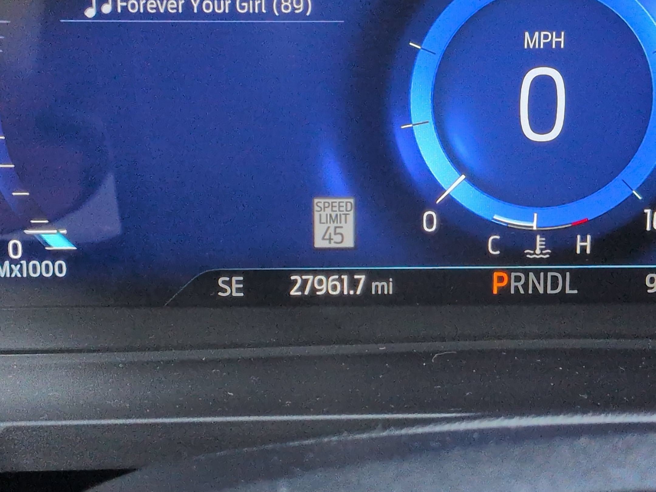 Certified 2023 Ford Explorer Platinum w/ Technology Package AWD/4WD image 21
