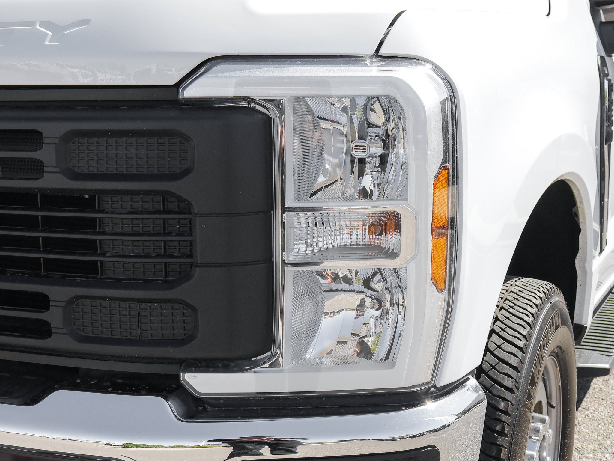 Certified 2024 Ford F250 XL w/ XL Chrome Package AWD/4WD image 13