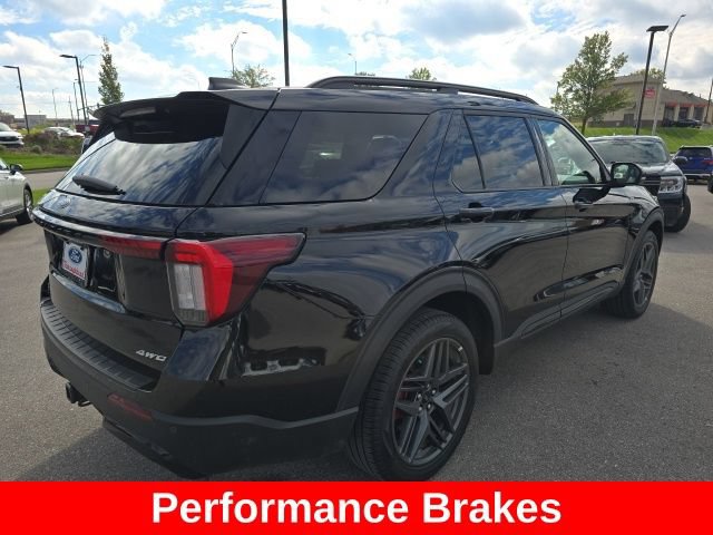 Certified 2025 Ford Explorer ST-Line w/ ST-Line Street Pack AWD/4WD image 5