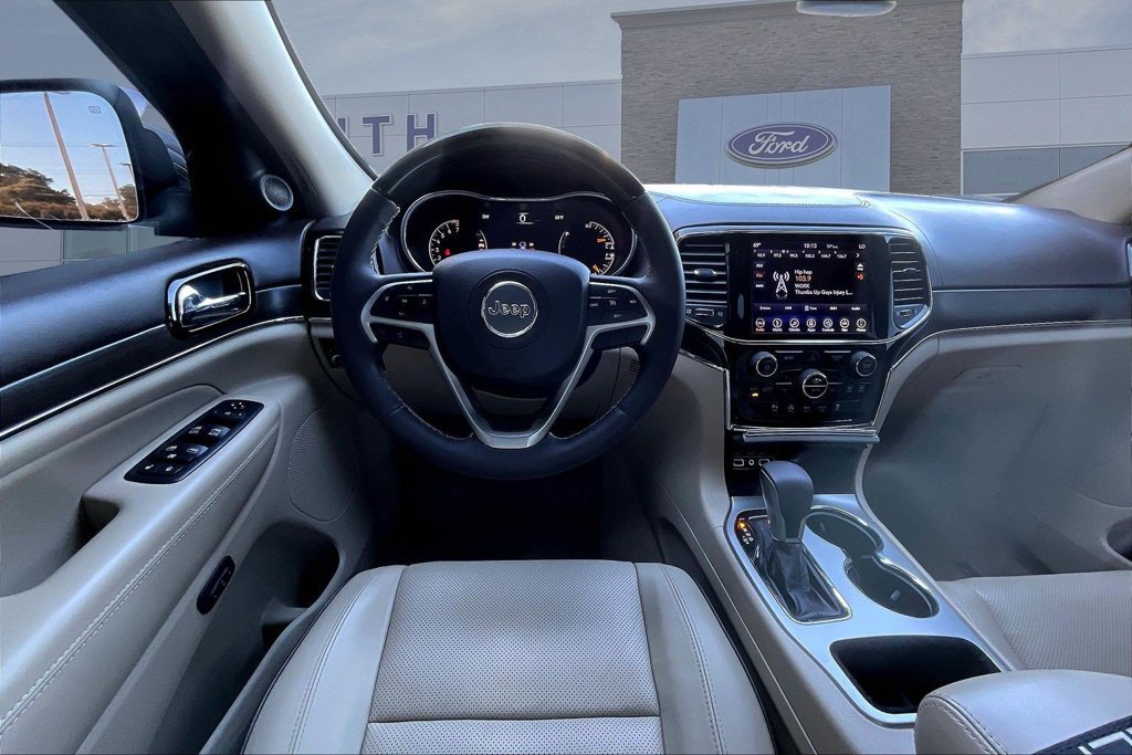 Used 2019 Jeep Grand Cherokee Overland RWD image 8