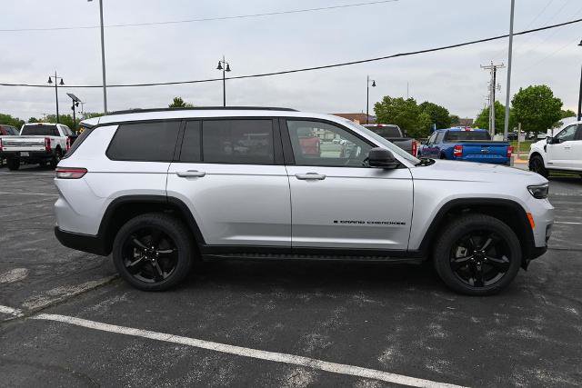 Used 2024 Jeep Grand Cherokee L Limited w/ Luxury Tech Group II AWD/4WD image 8