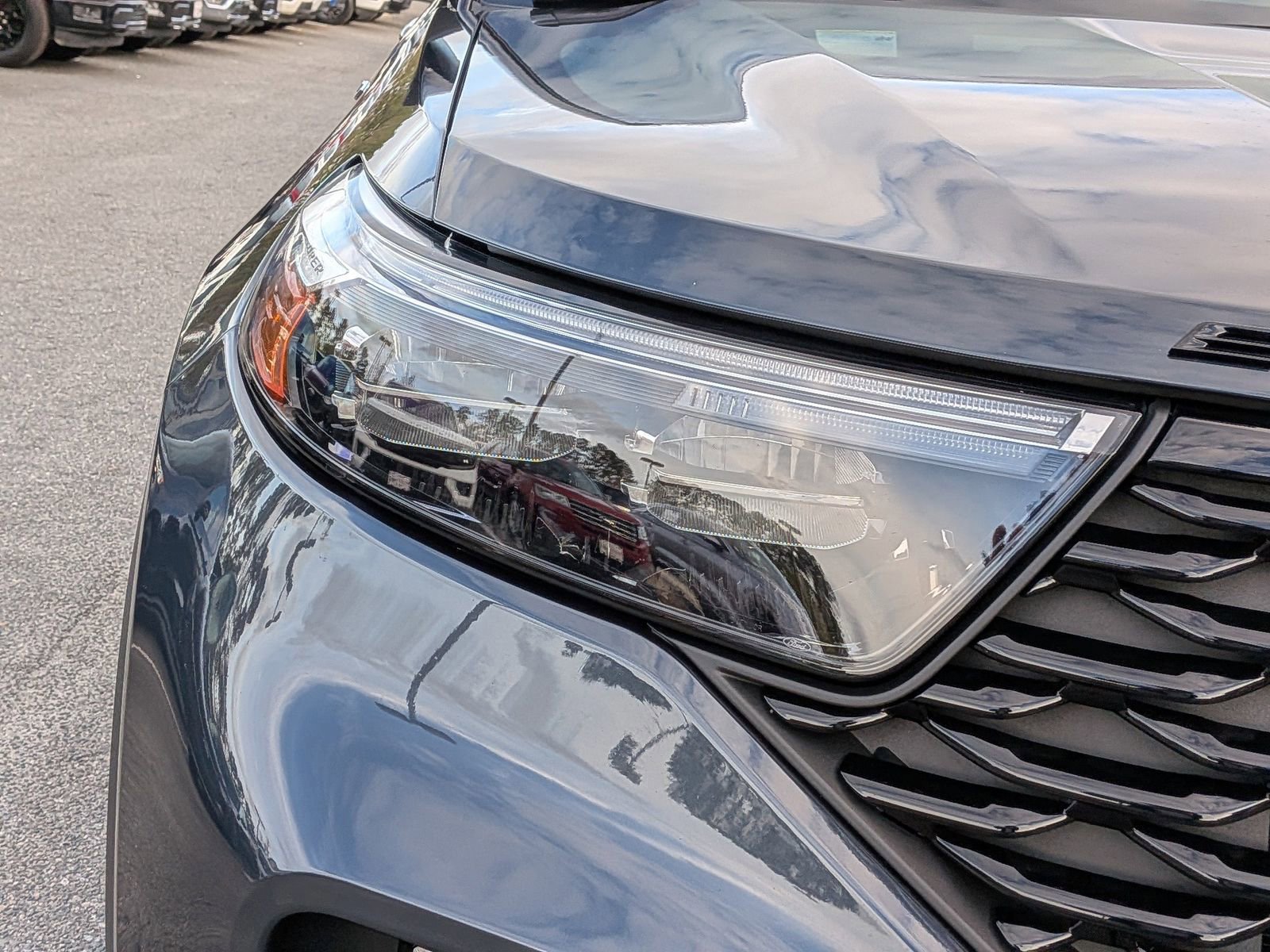 Certified 2024 Ford Explorer ST-Line w/ Class IV Trailer Tow Package image 11