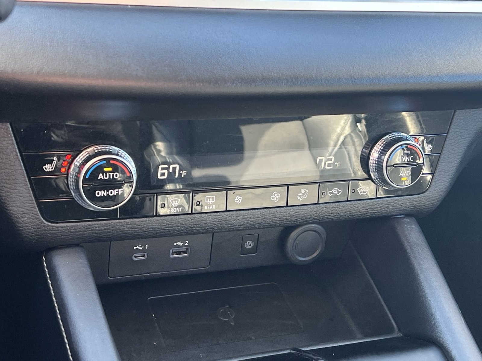 Used 2023 Mitsubishi Outlander SE image 21