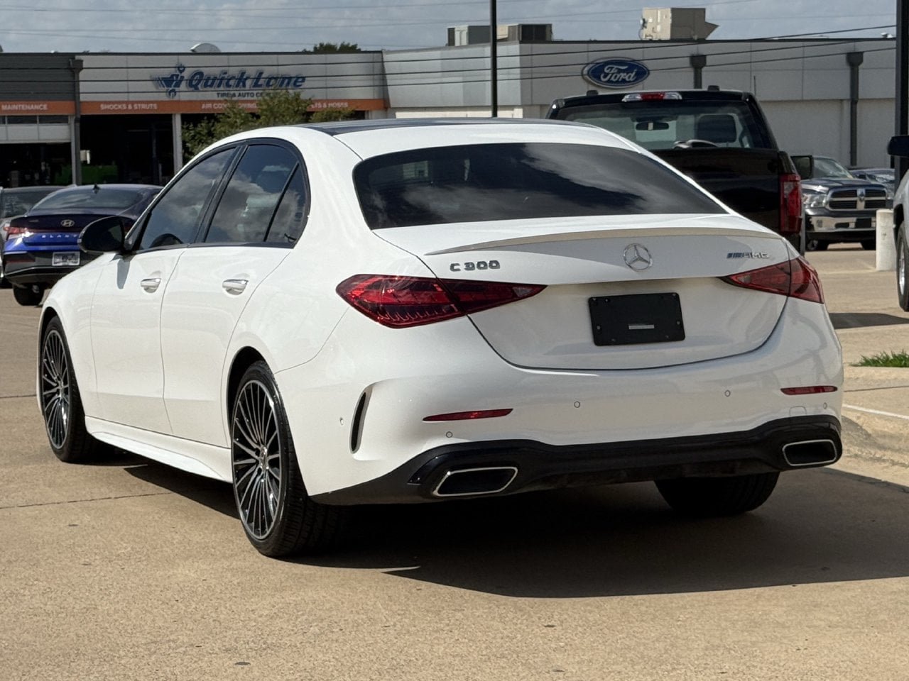 Used 2024 Mercedes-Benz C 300 Sedan image 5