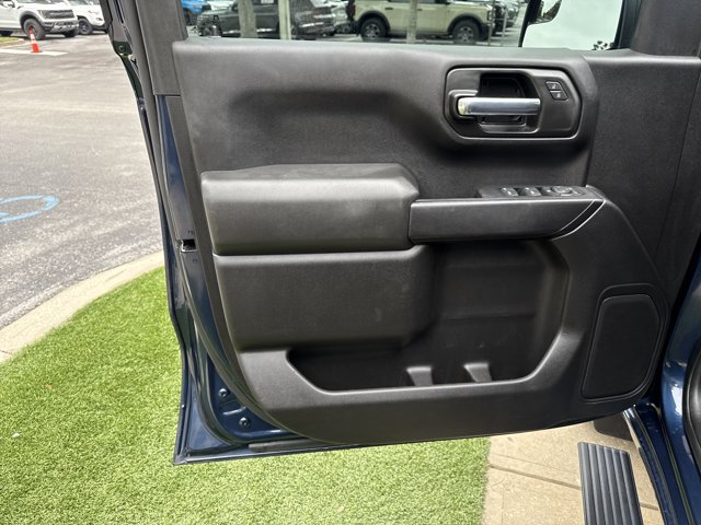 Used 2022 Chevrolet Silverado 1500 Custom RWD image 19